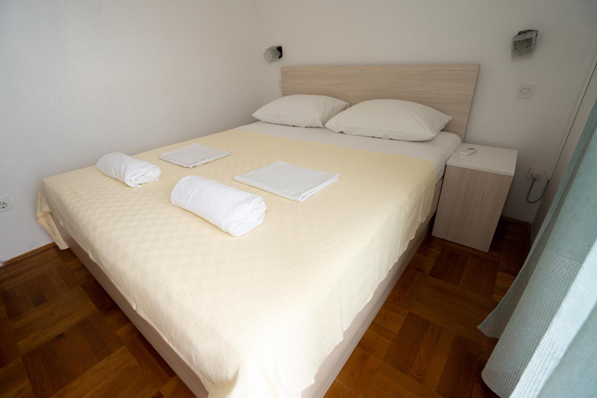 Apartmani Vidusin Novalja Exterior photo