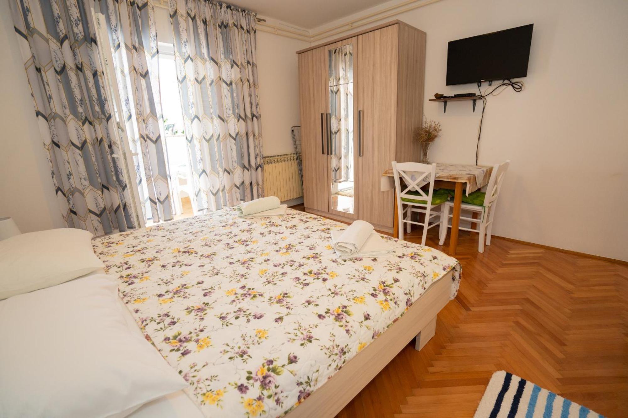 Apartmani Vidusin Novalja Exterior photo